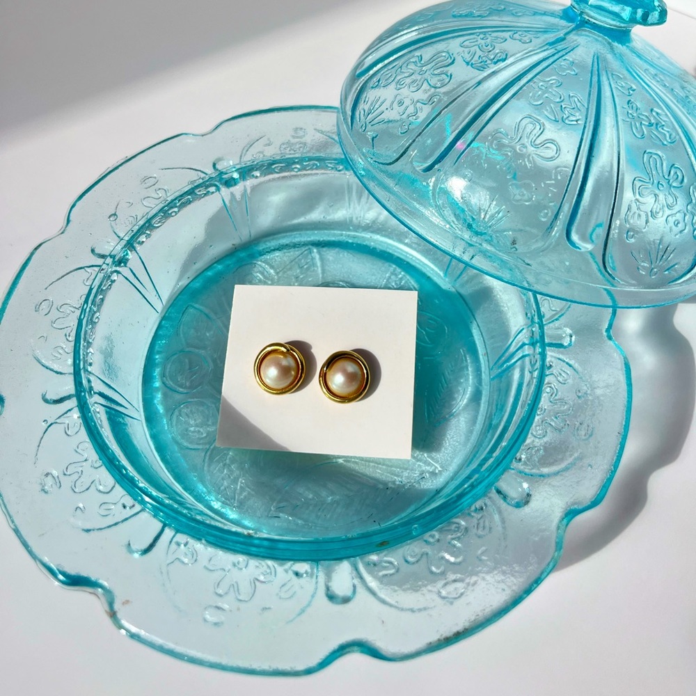 Vintage MONET FAUX PEARL GOLD HUGGIE EARRINGS SIGNED